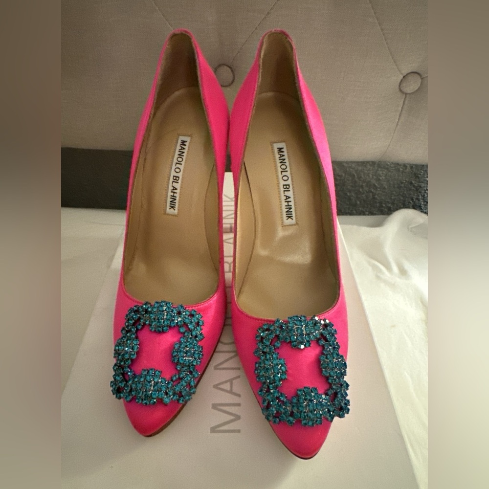 Manolo Hangisi Crystal Buckle Pump